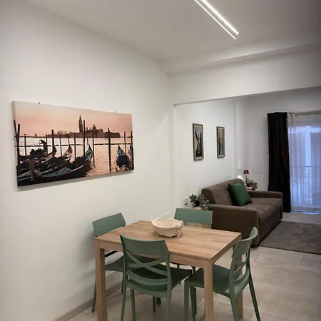 Dimora Canal View Modern Elegance *
